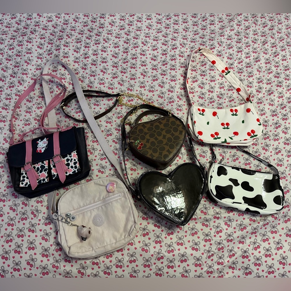 Shoulder bags bundle